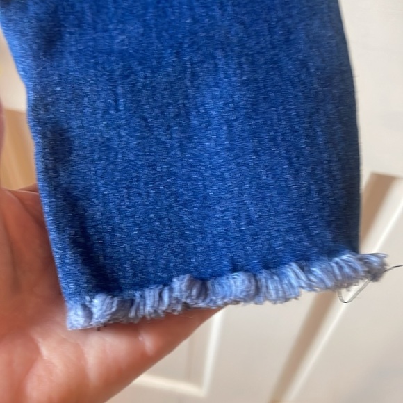 Embroidered Jeans Floral and Bird Pattern - Picture 3 of 6